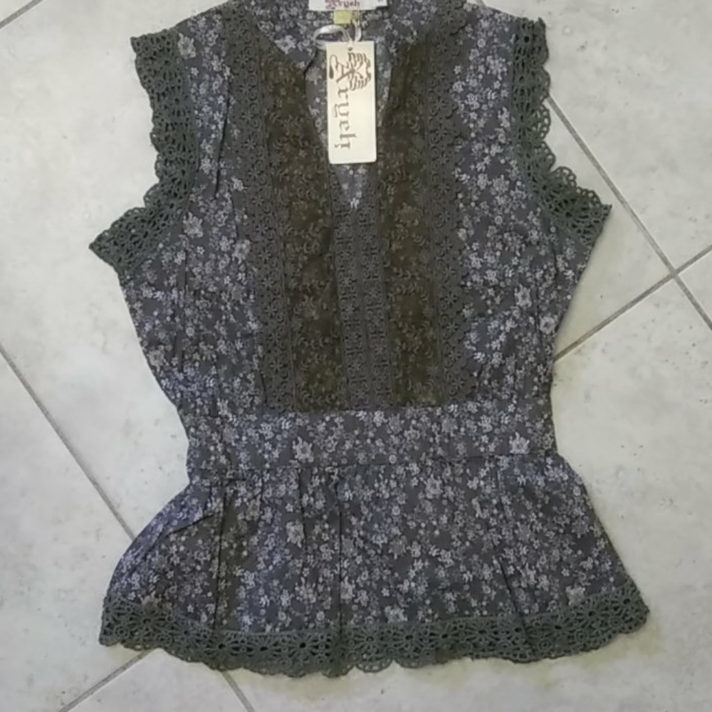 BLACK FRIDAY! Green Floral Tank blouse